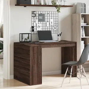 Berkfield Office Desk Brown Oak 123.5x73.5x75 cm Engineered Wood