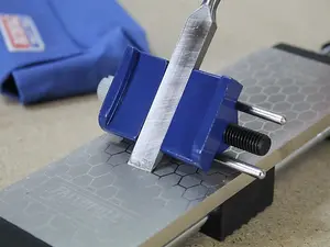 Faithfull Honing Guide for Precision Sharpening of Chisels and Plane Irons