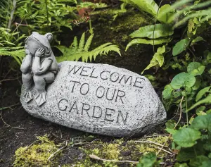 Welcoming Frog Stone Cast Garden Ornament