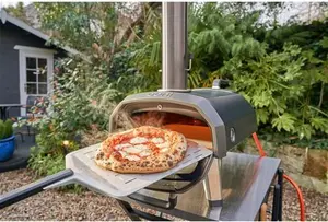 Ooni Karu 12G Multi Fuel Portable Outdoor Pizza Oven