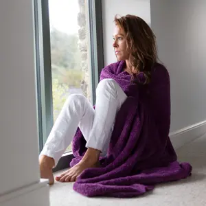 Snug Rug Blanket Luxury Sherpa Fleece Sofa TV Throw Gift Blankets 127x178cm - Purple