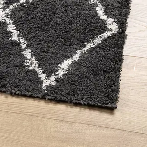 Shaggy Rug PAMPLONA High Pile Modern Black and Cream 240x340 cm