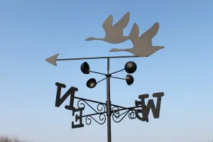 Garden Market Place Weathervane - GEESE steel weathervane with ground spike and wall fixing.