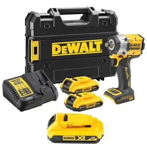 Dewalt 18v XR DCF921D2T Brushless 1/2" Impact Wrench Hog Ring + 3rd 2ah Battery