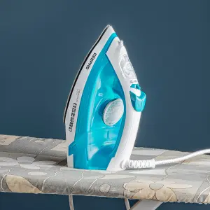 Geepas 2 in 1 Cordless Steam Iron Ceramic Soleplate 220 ml, Blue