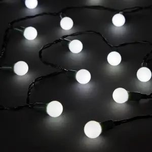 120 Ice white Berry LED With timer function String lights with 13.52m Green cable