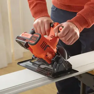 Black+Decker 18V Li-ion POWERCONNECT 140mm Cordless Circular saw (1 x 1.5Ah) - BDCCS18C1-GB