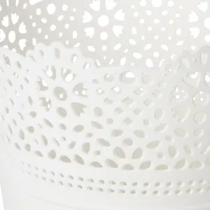 GoodHome White Lace Plastic Plant pot (Dia) 18cm, (H)21cm, 3.6L