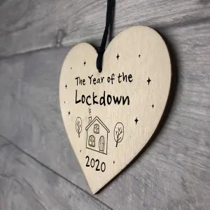 Red Ocean The Year Of The Lockdown Novelty Wooden Heart Sign Home Decor Signs Christmas Bauble Gifts