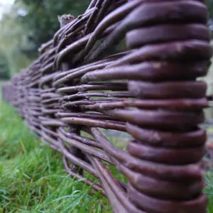 2m Willow Lawn Edging - 20cm Height