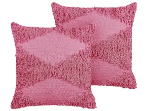 Set of 2 Cushions RHOEO Cotton 45 x 45 cm Geometric Tufted Pink