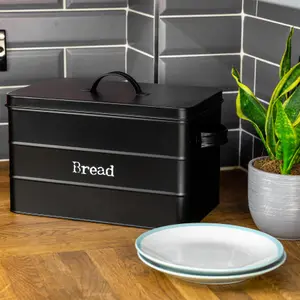 Harbour Housewares - Vintage Metal Kitchen Bread Bin - 40cm - Black