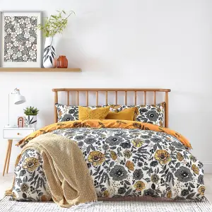 furn. Scandi Poppy Floral Reversible Duvet Cover Set