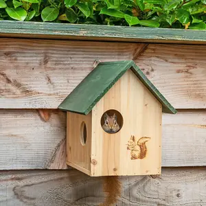 URBNGARDEN 28cm Depth Squirrel House Wooden Shelter Hanging Nest Box Feeding Habitat With Hanger