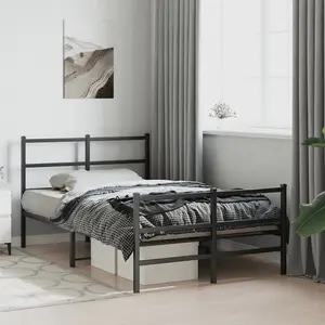 Berkfield Metal Bed Frame without Mattress with Footboard Black 120x190cm