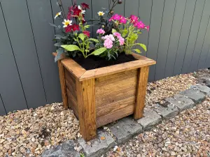 Charles Taylor Prestbury Raised Square Planter Large