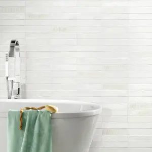 Vernisse White Gloss Ceramic Wall Tile Sample