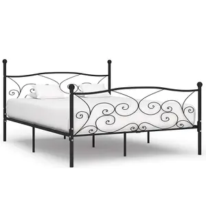 Berkfield Bed Frame with Slatted Base Black Metal 200x200 cm