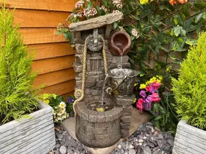 Rustic Jug Traditional Solar Water Feature