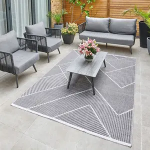 Silver Outdoor Rug, Geometric Striped Stain-Resistant Rug For Patio Decks, 3mm Modern Outdoor Area Rug-160cm X 220cm