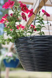 Pot Planter Indoor or Outdoor Lightweight Recycled Plastic Garden Windermere Hanging Basket - L35 x W35 x H17 cm - Charcoal