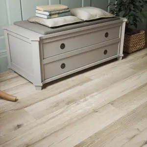 Laura Ashley Emneth Anti-glare matt Wood effect Luxury vinyl click flooring, 2.2m²