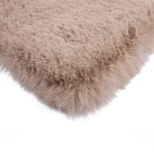 Super Soft Cream Faux Rabbit Fur Luxurious Rug - 160cm X 230cm