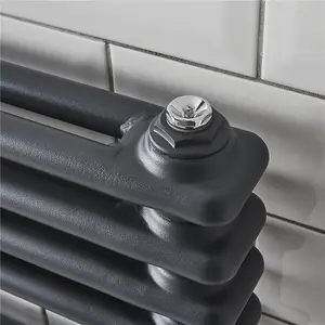 832mm (H) x 500mm (W) - Vertical Bathroom Towel Radiator (Sailsbury - Anthracite) - (0.8m x 0.5m)