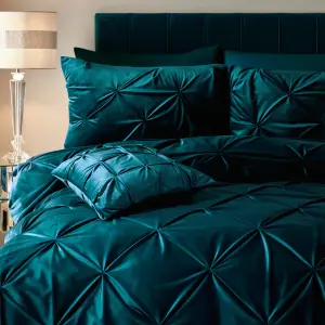 Mira Soft Velvet Pinch Pleated Duvet Cover Set