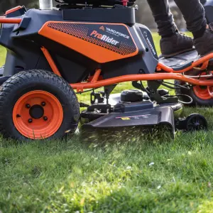 Yard Force ProRider E559 Battery-Powered Electric Ride-on Lawnmower