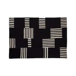 Bosie By Premier Black and White Rug