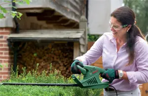 Bosch EasyCut 45-16 Electric Hedge Cutter Garden Trimmer 45cm Blade + Gloves