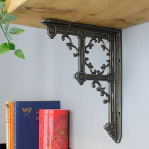 Oakcrafts - Pair of Antique Cast Iron Gothic Temple Shelf Brackets - 230mm x 170mm