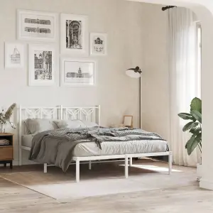 Berkfield Metal Bed Frame without Mattress with Headboard White 140x190cm