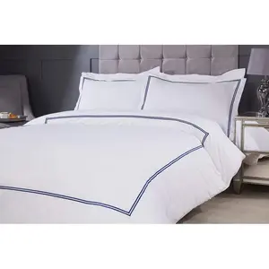 Ervin Linen Geometric Shapes Duvet Cover Set with Pillow Shams White/Navy / Single - 1 Standard Pillowcase