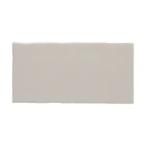 Vernisse Silver grey Gloss Plain Ceramic Indoor Wall tile, Pack of 80, (L)150mm (W)75.4mm