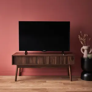 sweeek. 115cm grooved wood detail TV stand Linear Dark wood colour 115x40x48 cm