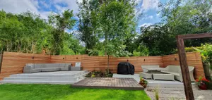 Cedar Slatted Fence Panels - Horizontal - 2100mm Wide x 600mm High - 16mm Gaps