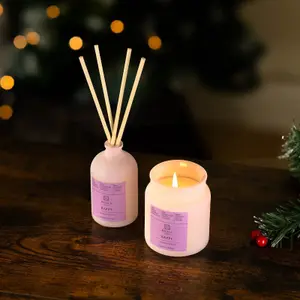 Scented Candle and Diffuser Set - Grapefruit and Rose