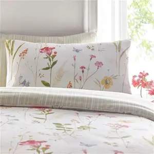 Spring Glade Polyester Floral Duvet Cover Set With Pillowcases Dreams & Drapes Colour: Red/Yellow/Green, Size: Double Duvet Cover + 2 Standard Pillowc