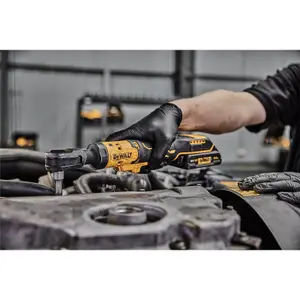 Dewalt DCF512D1 18v XR 1/2" Open Head Ratchet Variable Speed - 1 x 2.0Ah + Bag