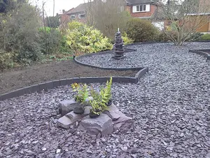 Plum Welsh Slate Chippings 20mm - Bulk Bag 800kg