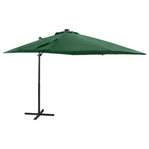 Berkfield Cantilever Umbrella with Pole and LED Lights Green 250 cm