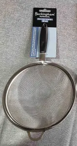 Buckingham Stainless Steel Fine Mesh Sieve 20 cm with Easy Grip Handle