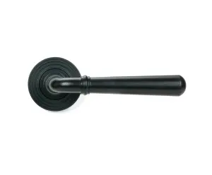 Matt Black Newbury Lever on Rose Set (Beehive) - Unsprung