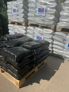 70 Filled black polyproplene sandbags