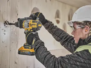 DeWalt DCD999H2T 18v XR FlexVolt Advantage Hammer Drill - 2x 5ah Powerstack