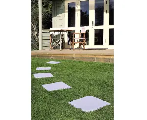 4 x Plastic Patio Stepping Stones - Weatherproof Concrete Effect Anti-Slip Square Paving Slabs - Each Measure 30 x 30cm