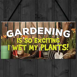 Red Ocean Gardening So Exciting Wet My Plants Sign Wall Garden Garage Gate Door Plaque Garden Signs And Plaques Shed Sign