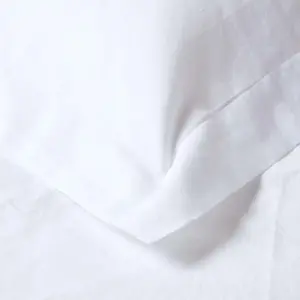 Homescapes White Linen Oxford Pillowcase, King